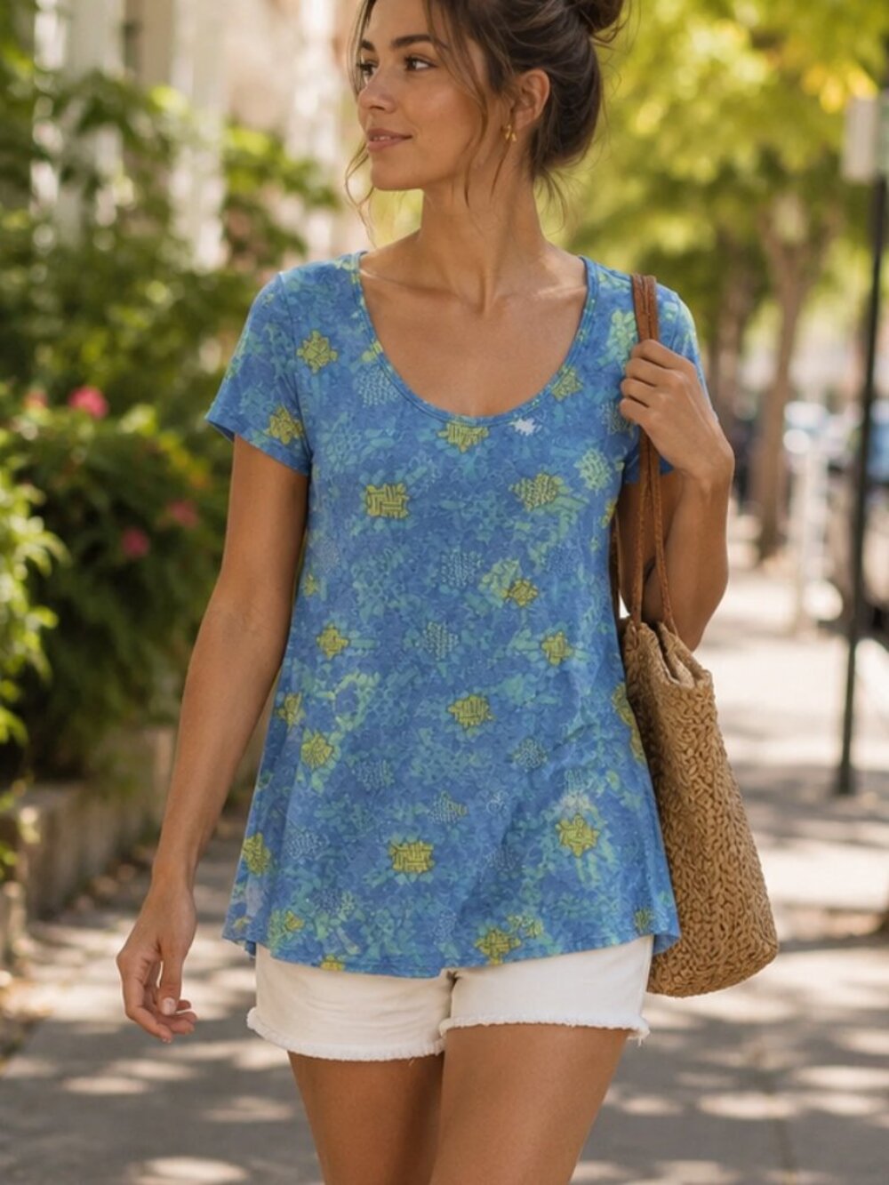Lularoe Aztec Print simply Comfortable shirt